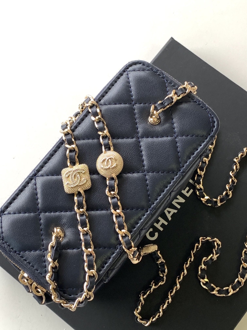 Ch**el cosmetic bags